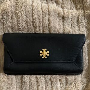 Tory Burch Kira women's black leather clutch gold logo